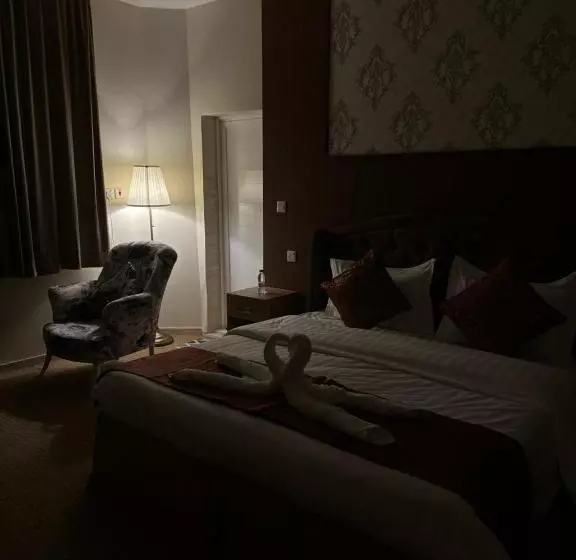 فندق جارة الغيم للاجنحة الفندقية