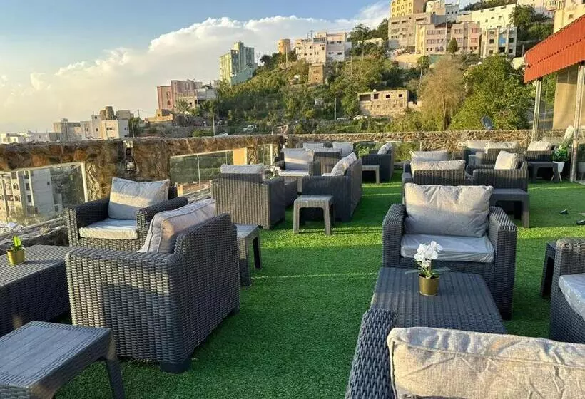 فندق جارة الغيم للاجنحة الفندقية