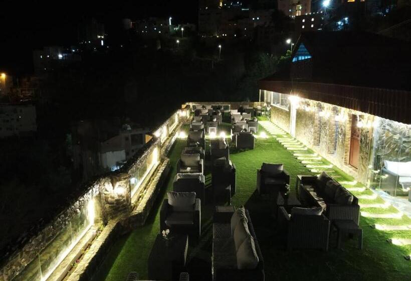 فندق جارة الغيم للاجنحة الفندقية