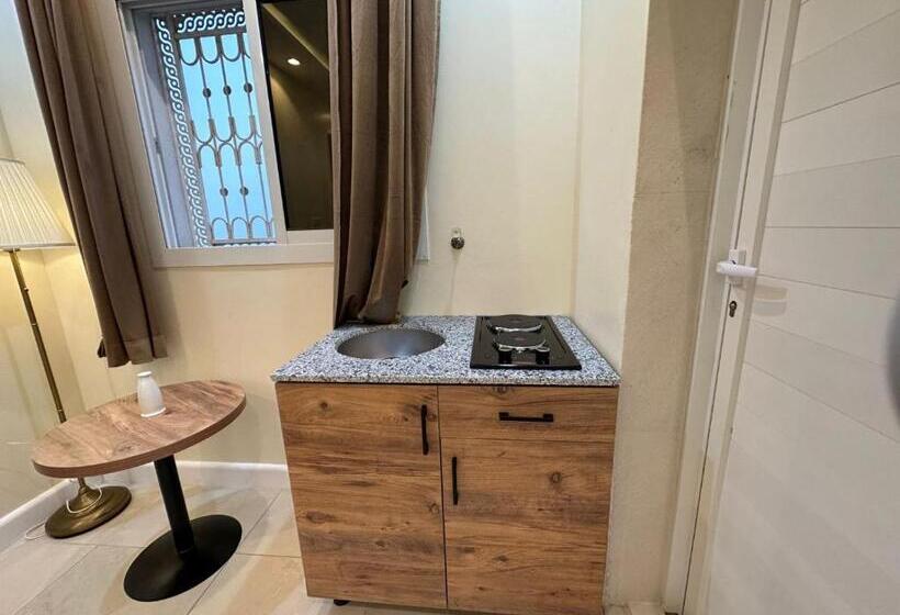 فندق جارة الغيم للاجنحة الفندقية