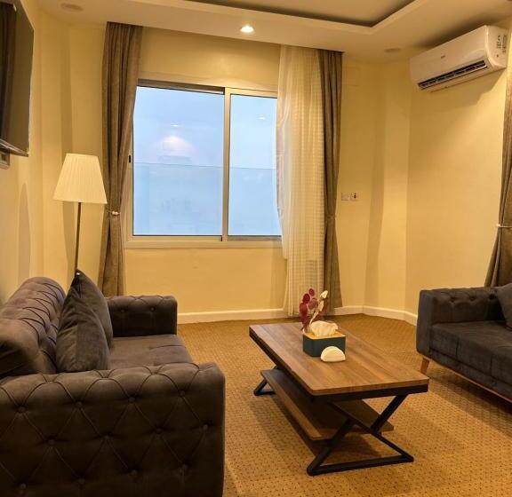 فندق جارة الغيم للاجنحة الفندقية