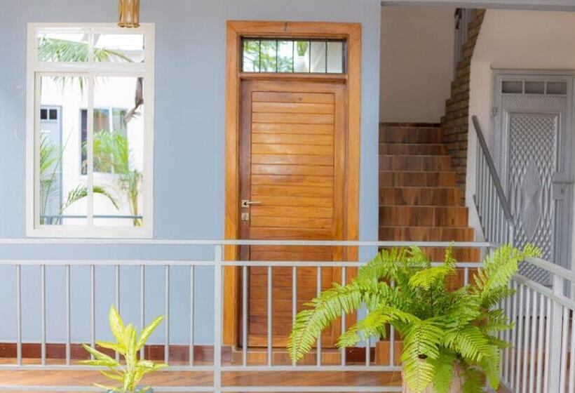 Bed and Breakfast Mangi Mangi Accomodation