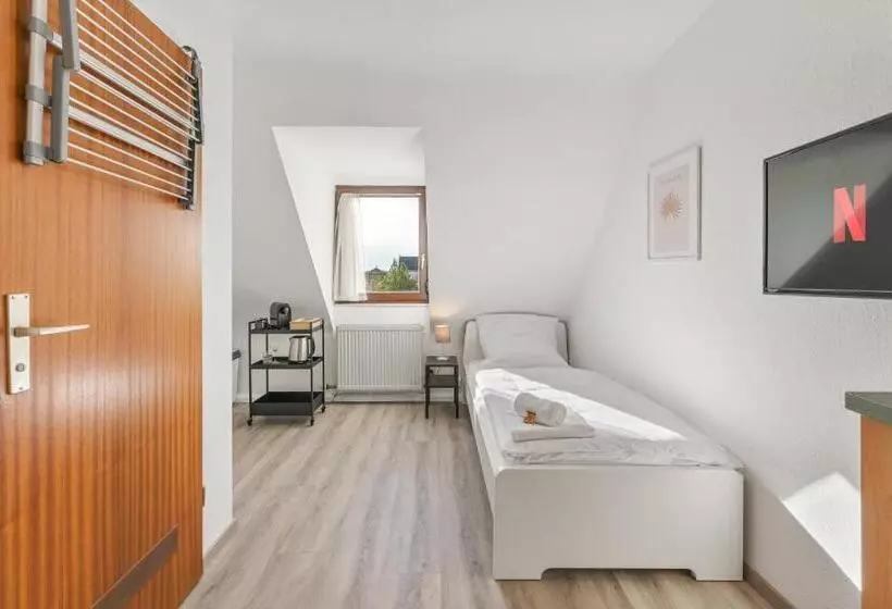 Hotelli Home2stay Apartmenthaus Heilbronn City Kitchen Parking Highspeed Wifi Washroom