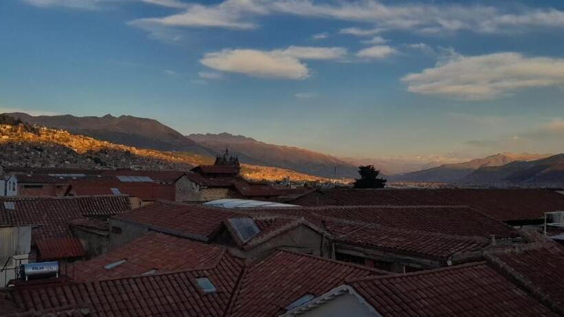 Szálloda Cusi Kutimusun