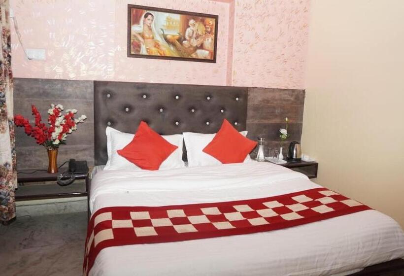 בית מלון כפרי Eden Haveli