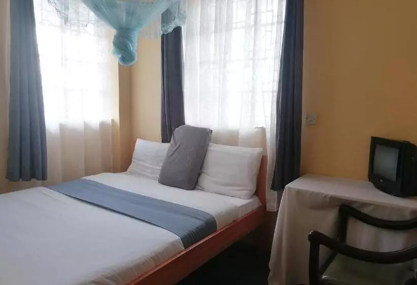 هتل Forest Green Inn