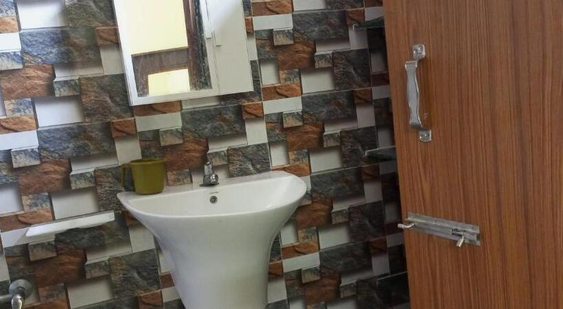 هتل Madhav Bungalow Only Family