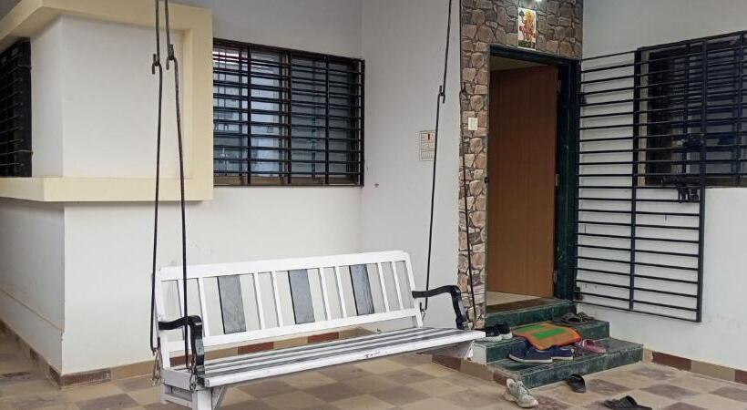 هتل Madhav Bungalow Only Family