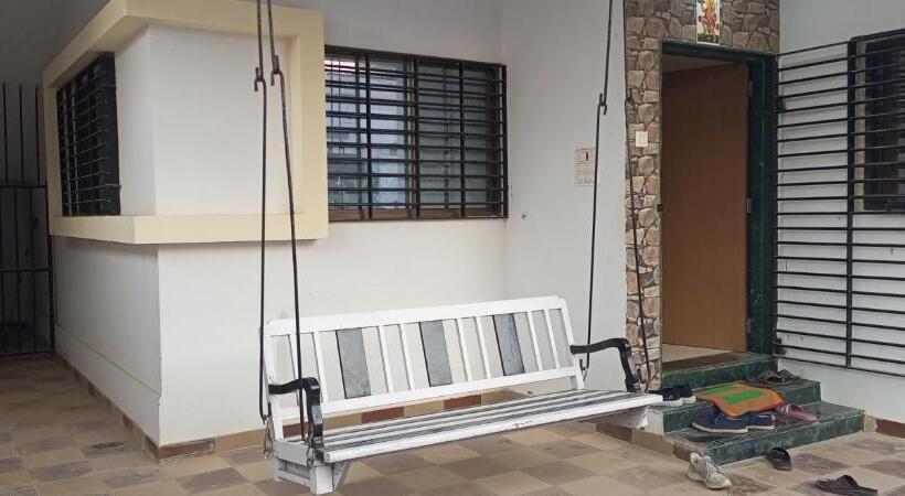 هتل Madhav Bungalow Only Family