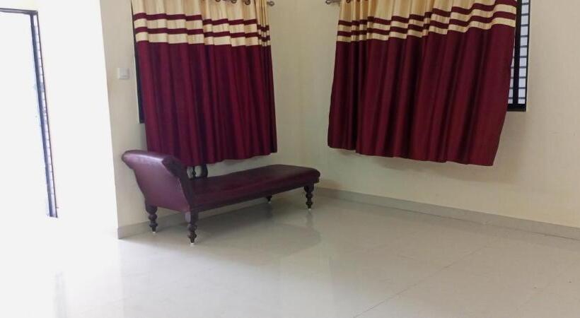 هتل Madhav Bungalow Only Family