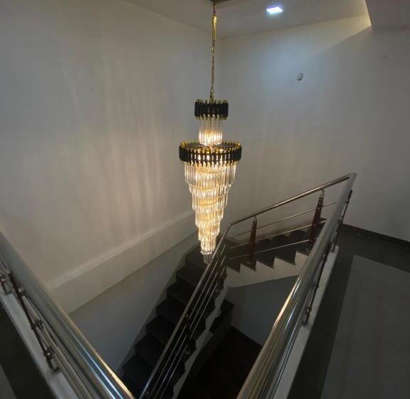 בית מלון כפרי Monroe Stay