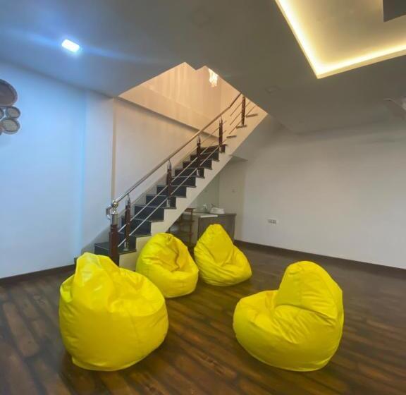 בית מלון כפרי Monroe Stay