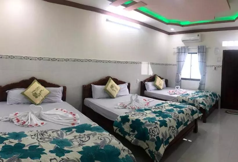 هتل Nhà Nghỉ Việt Thắng