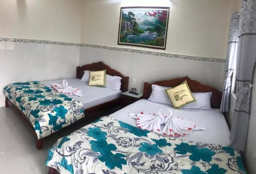 هتل Nhà Nghỉ Việt Thắng