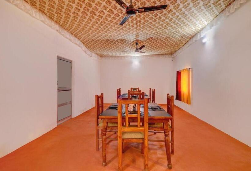 Hotel Oyo Pritampalace