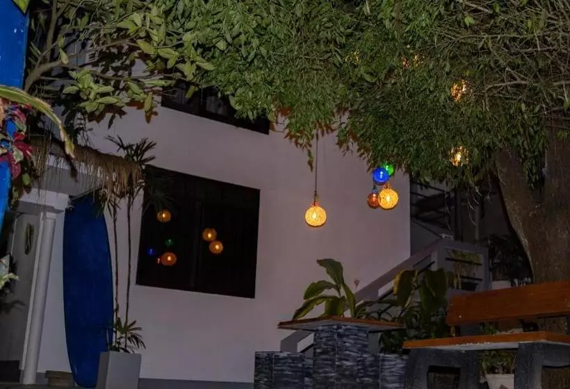 ホテル Rastha Pastha Beach Villa