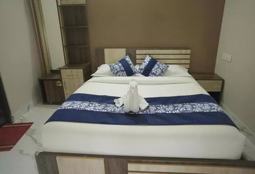 Luxe Hotel   Rooms & Villas Wayanad