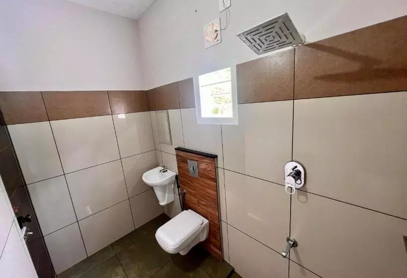 Luxe Hotel   Rooms & Villas Wayanad