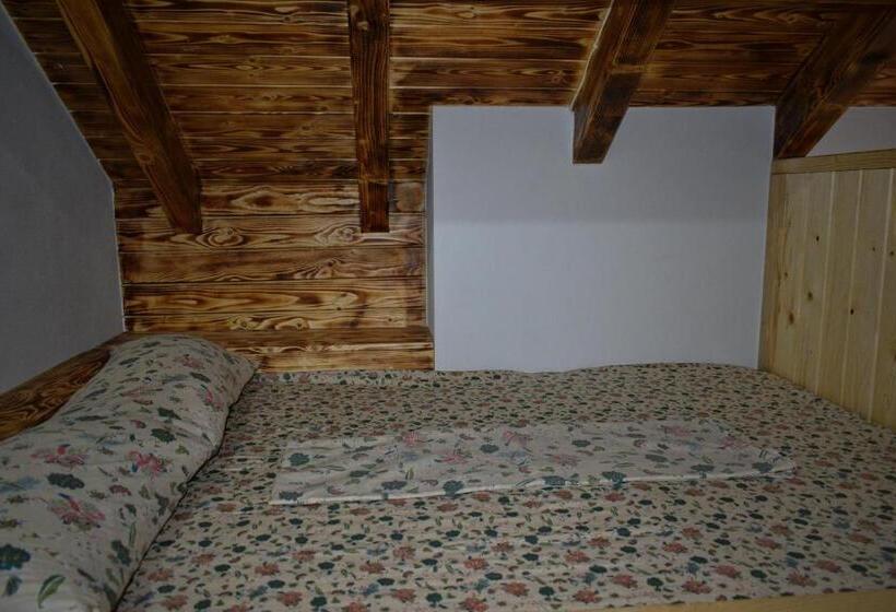 پانسیون Casia Guest House