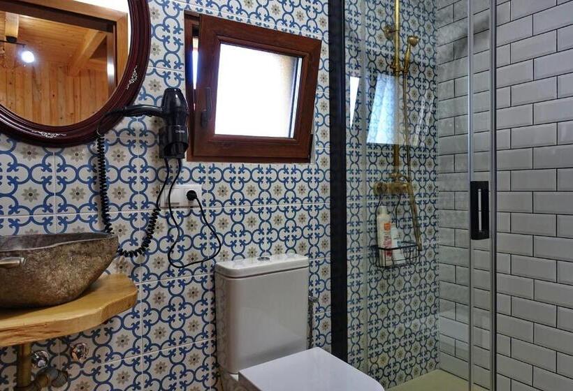 پانسیون Casia Guest House