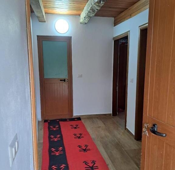 פנסיון Guesthouse Te Tata