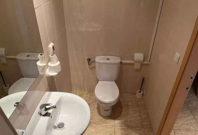 Majatalo Hostal Restaurant El Poligono