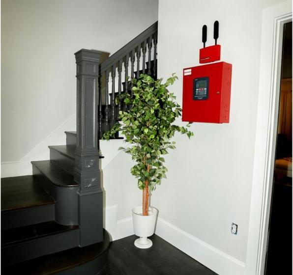 پانسیون Mission Hill & Blue Hill