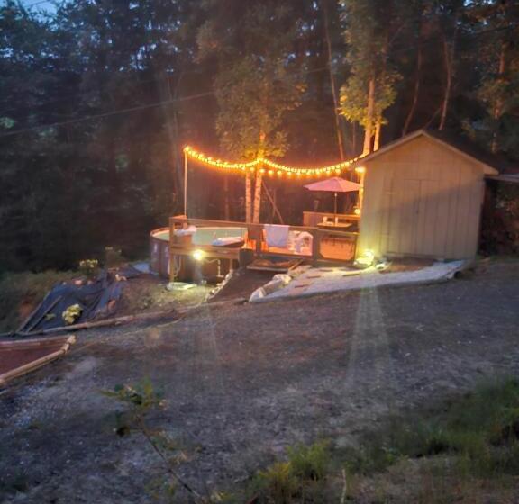 ペンション Toe River Retreat