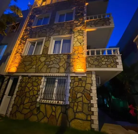 Pomruj Suites