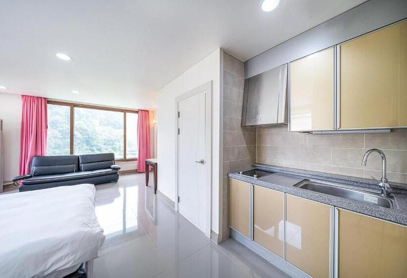 Resort Die Pause Pool Villa Pension