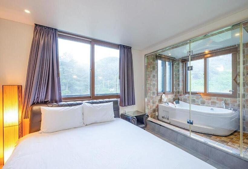 Resort Die Pause Pool Villa Pension