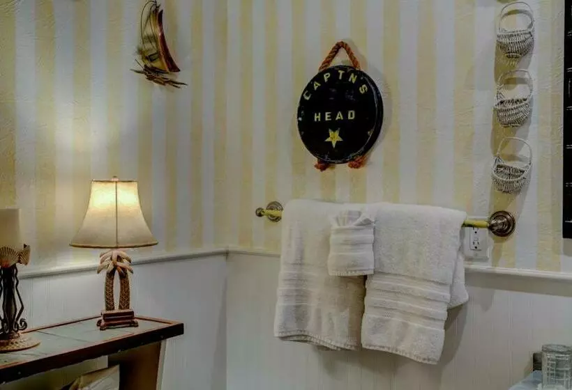 ホテル Anchor Inn Nsb Bed And Breakfast
