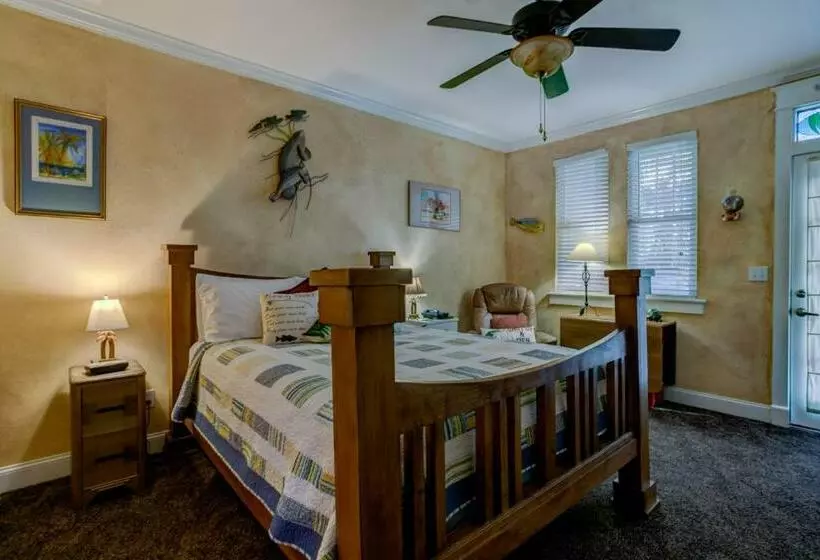 ホテル Anchor Inn Nsb Bed And Breakfast