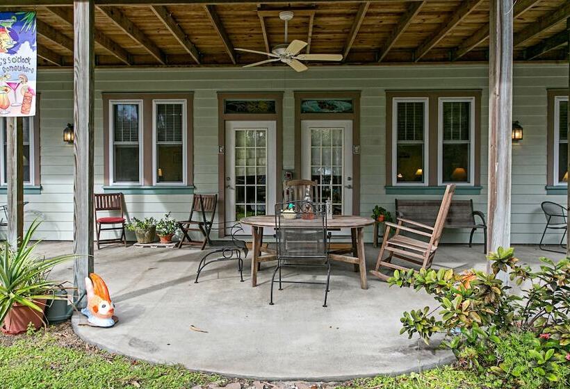 호텔 Anchor Inn Nsb Bed And Breakfast