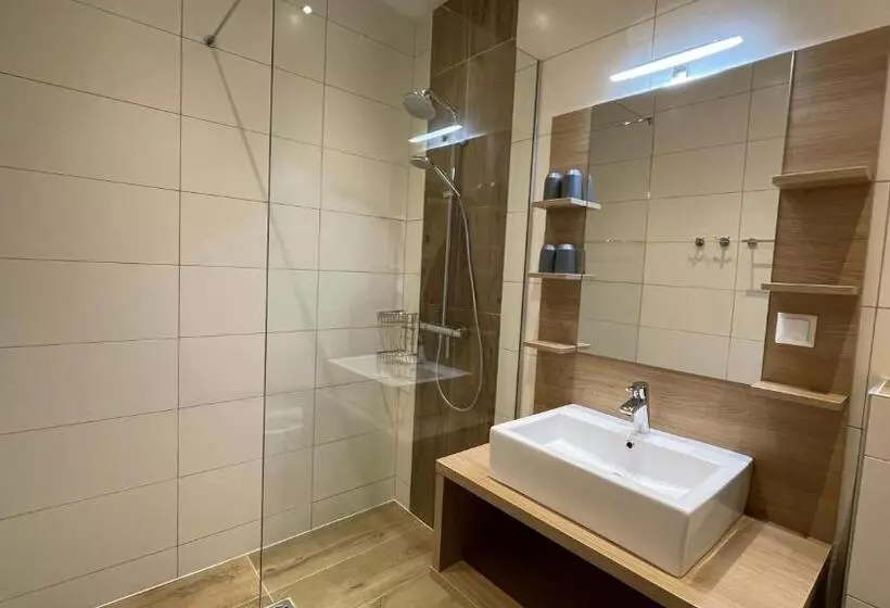 هتل Appartements Diana