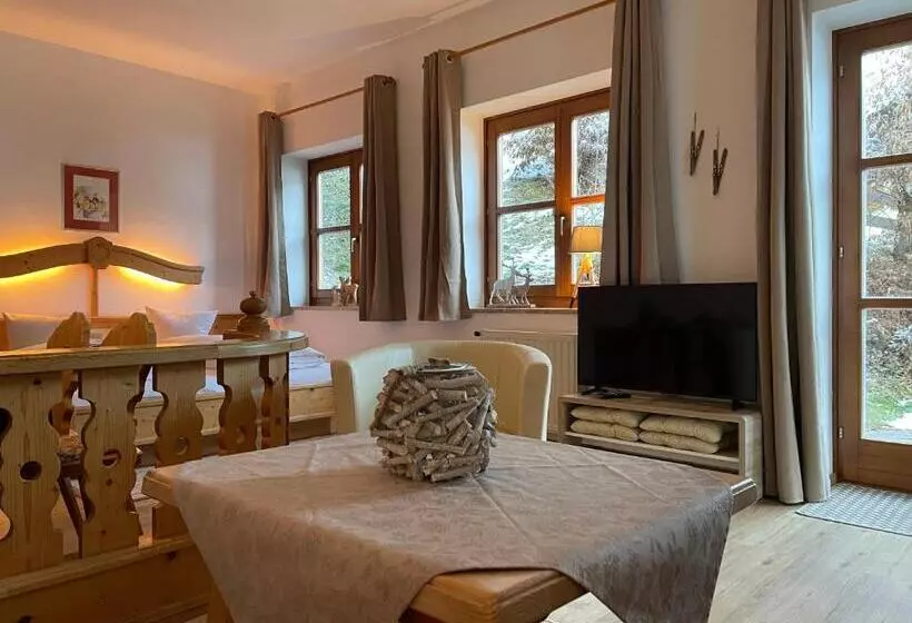 هتل Appartements Diana