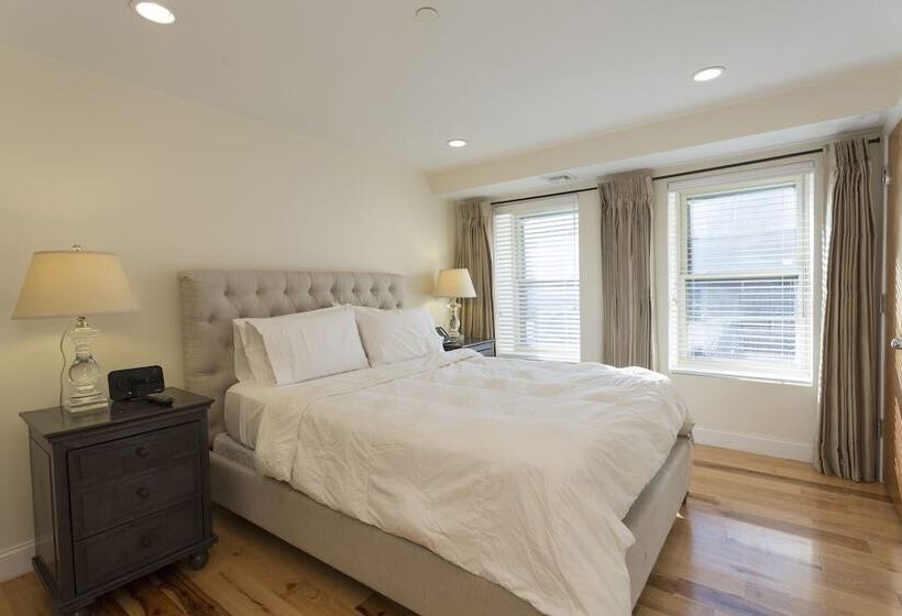 호텔 Bricco Suites