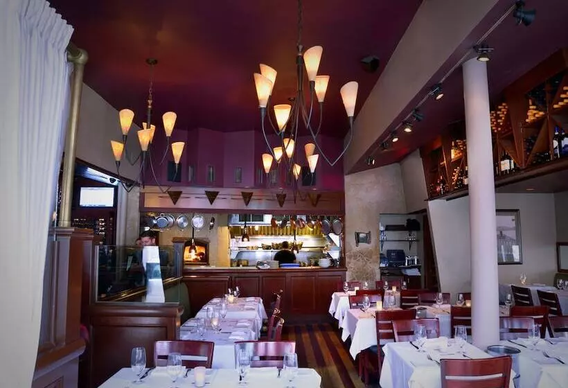 ホテル Bricco Suites