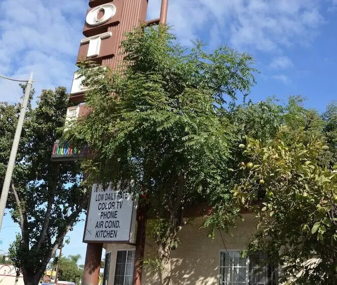 Hotelli Budget Inn