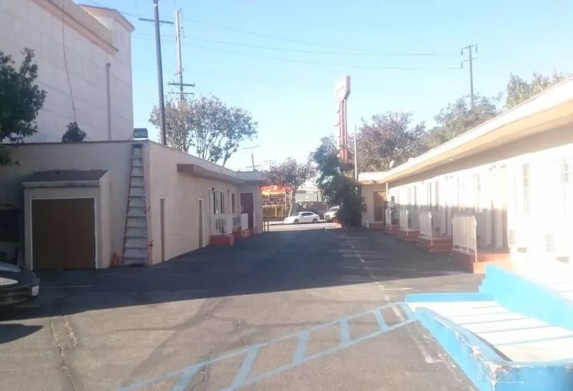 Hotelli Budget Inn
