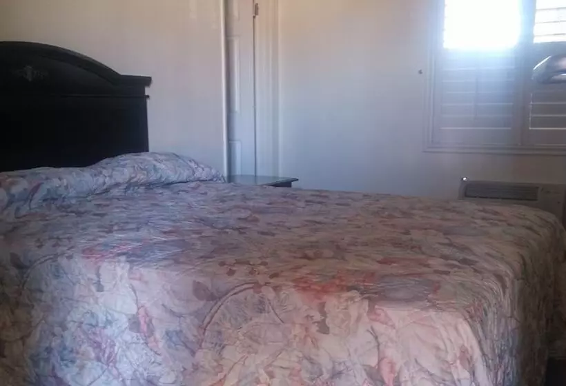 Hotelli Budget Inn