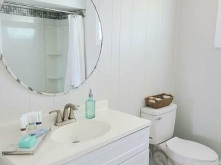 Отель Coastal Inn