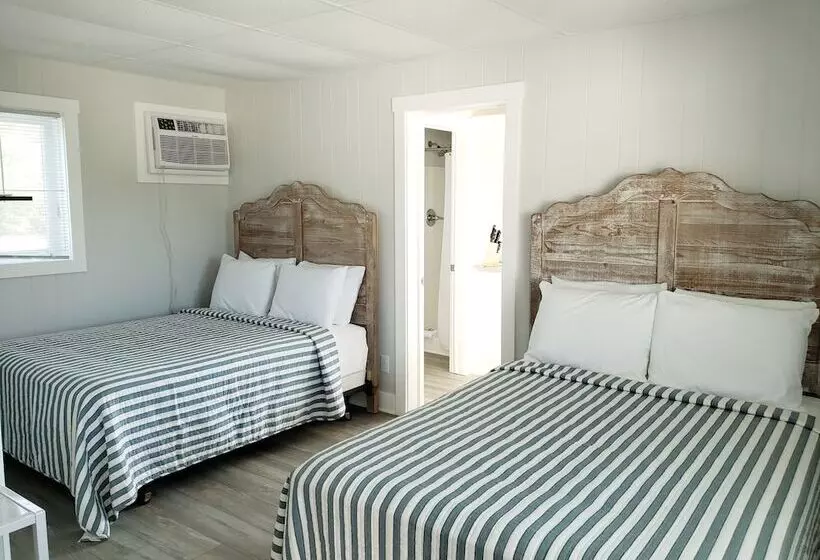 ホテル Coastal Inn