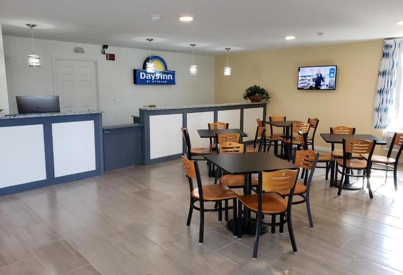 ホテル Days Inn By Wyndham Cape Carteret