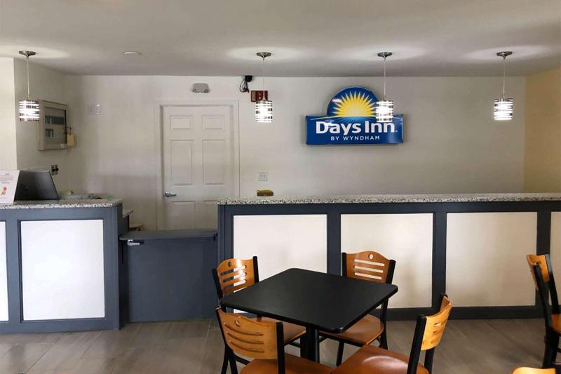 ホテル Days Inn By Wyndham Cape Carteret