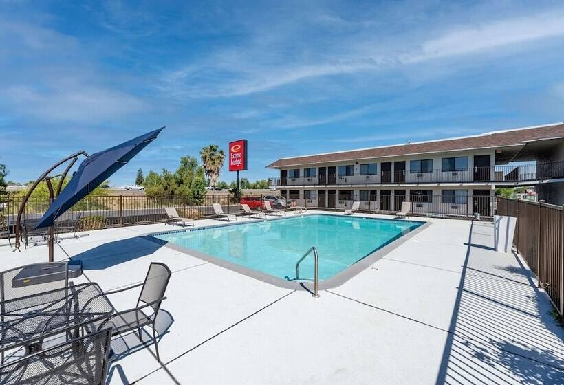 Hotelli Econo Lodge Stockton Near I5 Fairgrounds