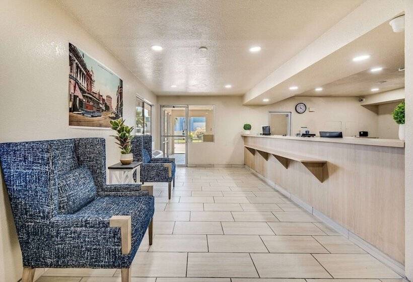 Hotelli Econo Lodge Stockton Near I5 Fairgrounds