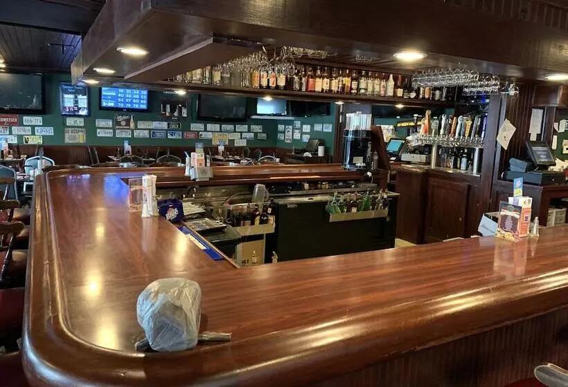 ホテル Fred's Inn Restaurant & Lodging