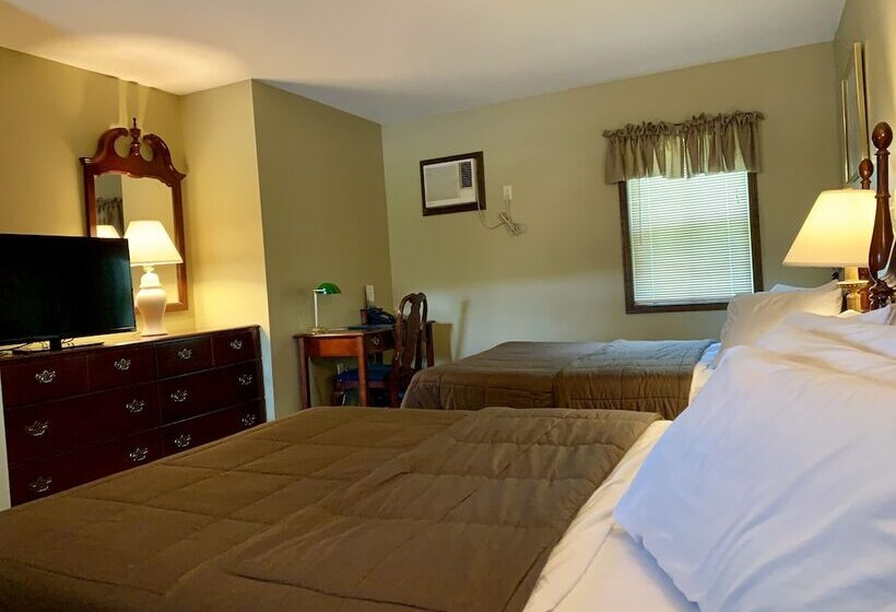 בית מלון כפרי Fred's Inn Restaurant & Lodging