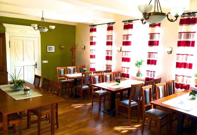 Hotelli Garni Demmel & Cie